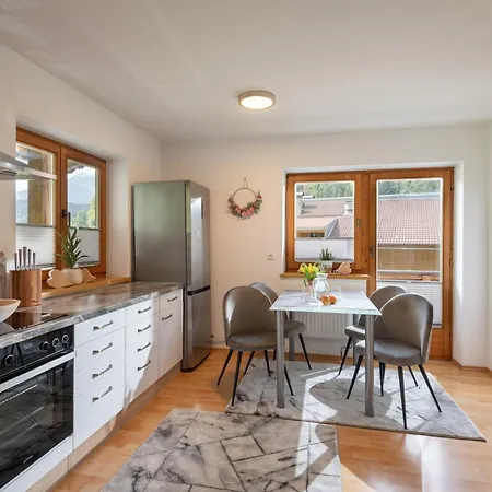 Bauernhof Unterstegen בית חווה *