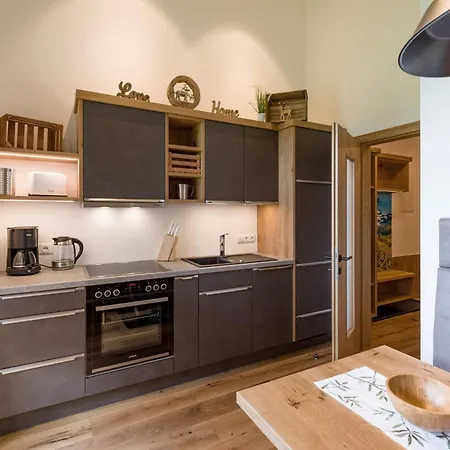 Bauernhof Unterstegen בית חווה